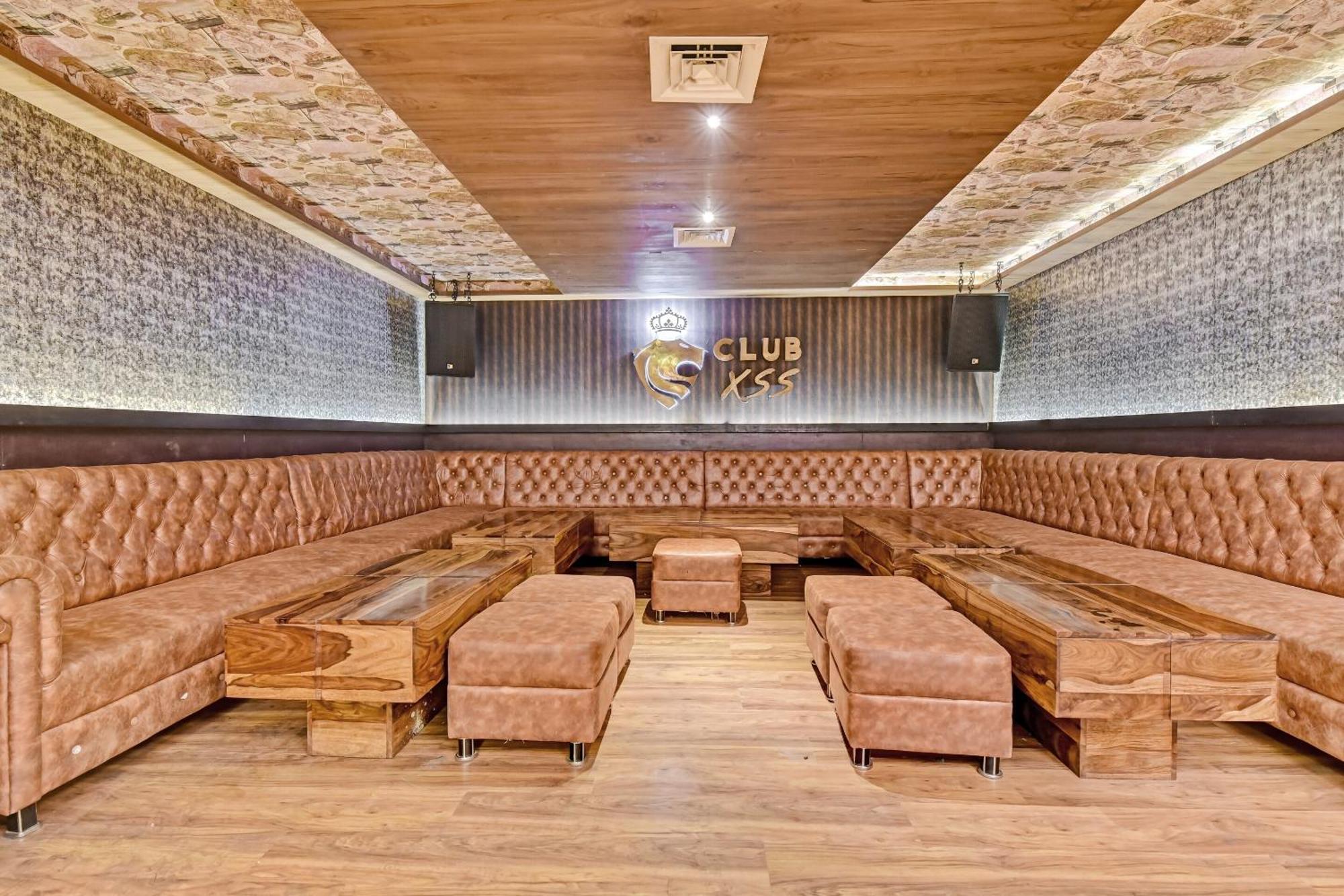 Collection O Hotel Four Boutique Kukas Екстер'єр фото