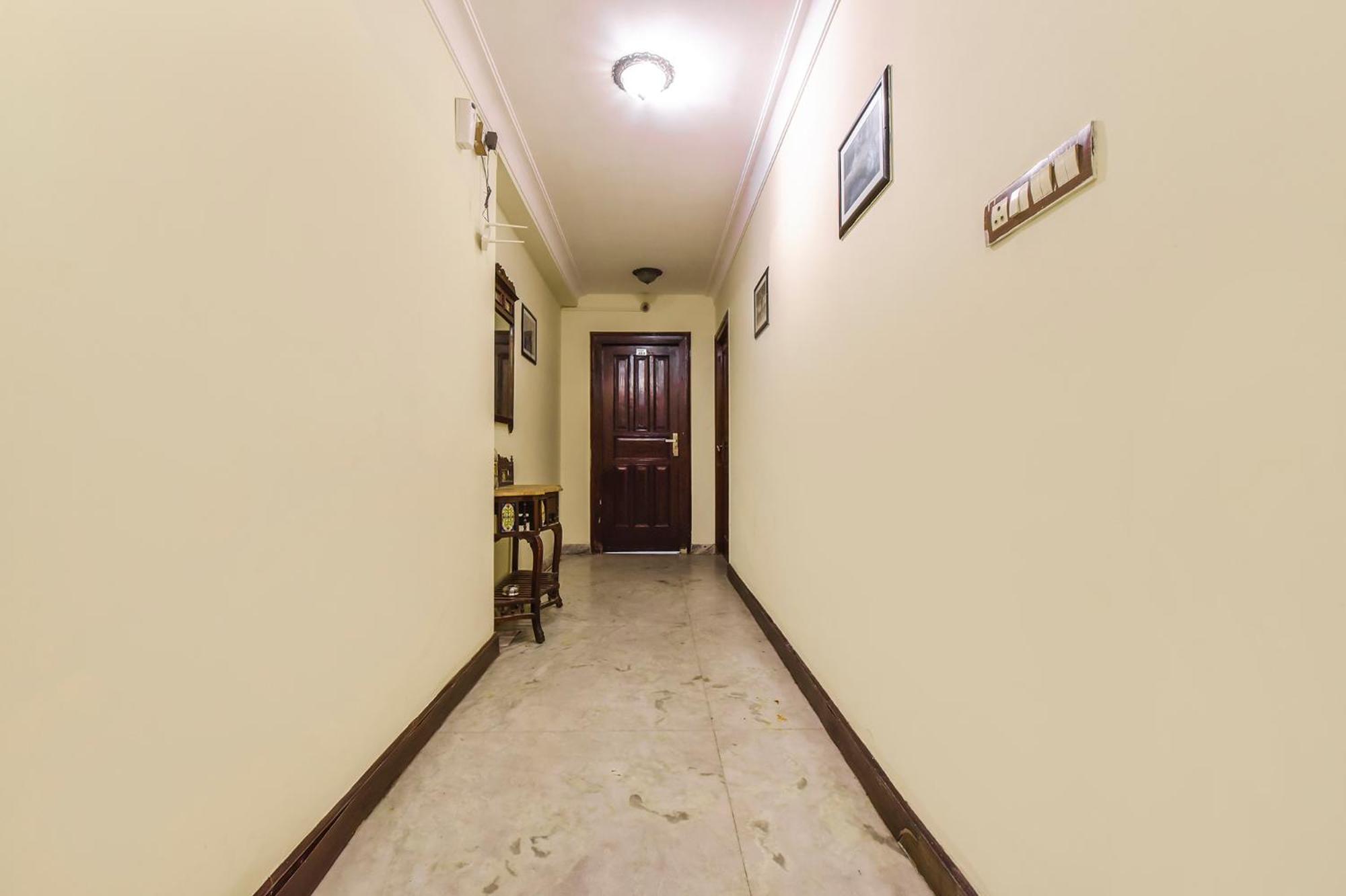 Collection O Hotel Four Boutique Kukas Екстер'єр фото